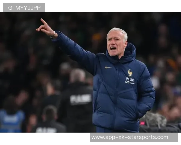 布克赞伊戈达罗球商高超换防迅速能精准洞察场上局势